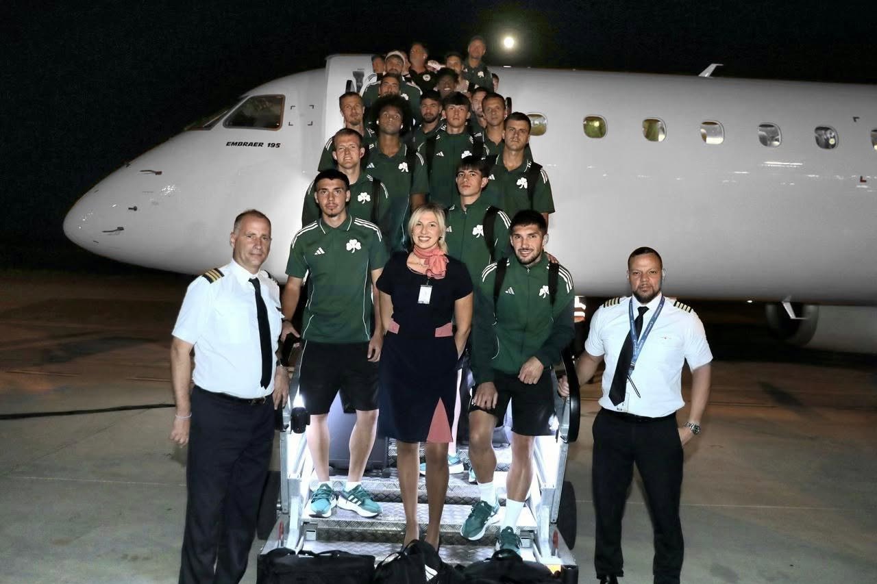 Sports team boarding an aircraft